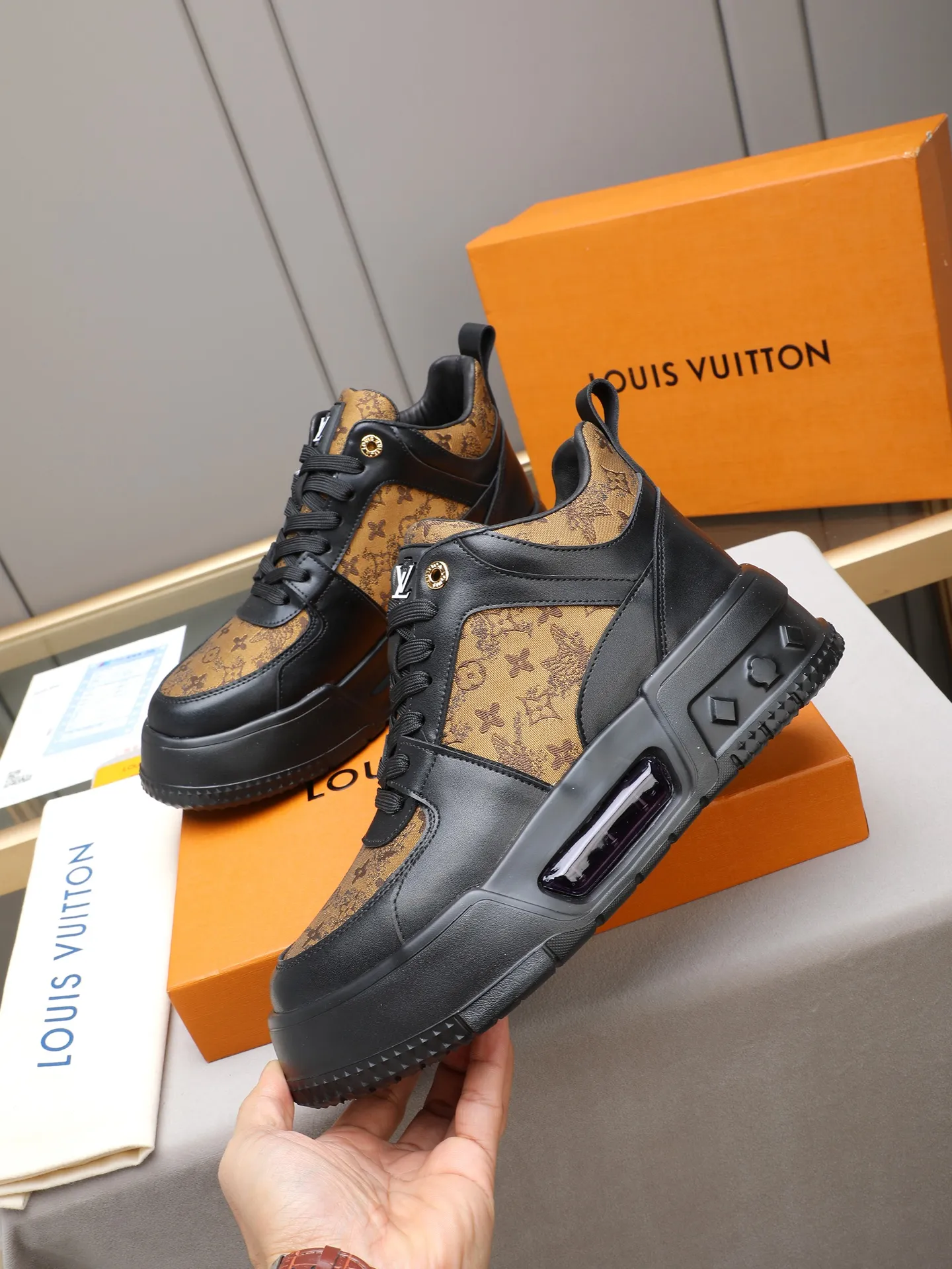 PP460 High Top Men's [LV] Autumn and winter high top classic hot style💝 👣👣Perfect last shape, beautiful design style 💋 💋This winter is no longer cold😢😢Cow leather➕LV special material➕Breathable sheep lining➕Non-slip and wear-resistant foam air cushion outsole🎩A must-have for fashionable men❗Number: 38-44 (45 custom-made) The real thing looks better🎬The real thing looks better👅, 5 colors to choose from